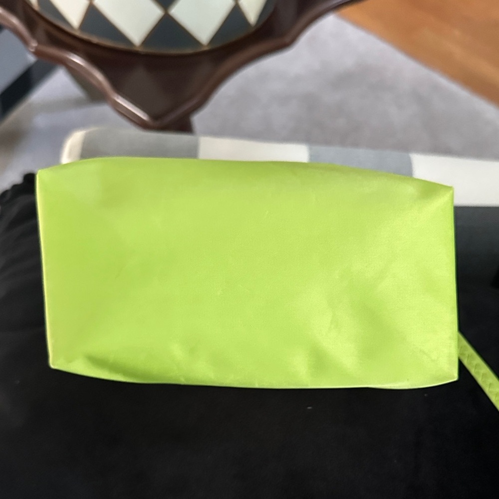 Tory Burch Vibrant Green Cosmetic Case - Picture 6 of 12